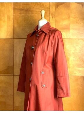 GALLERY Trench Coat in Rust Orange
